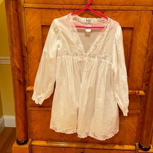 Vintage Eve Stillman White Robe Lace Seed Pearls M